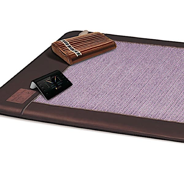 Biomat King Biomat® 7000MX infrared therapy mat with adjustable controls and plush, comfortable surface for pain relief and relaxation.